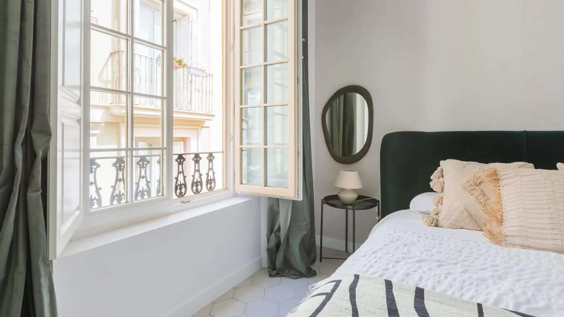 Mirador De La Catedral Apartment Malaga